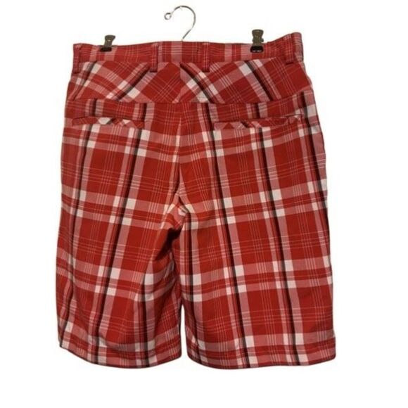 Izod Performx Golf Size 32 Red Plaid Shorts - Picture 1 of 4